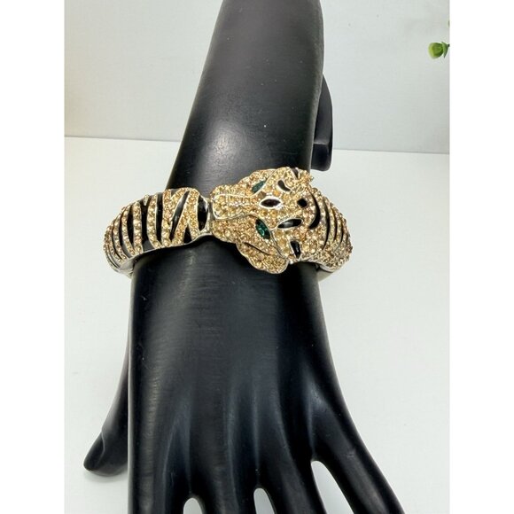 Vintage Chunky Gold Tone Statement Bangle Bracelet Size 7 Costume Jewelry - Picture 3 of 9